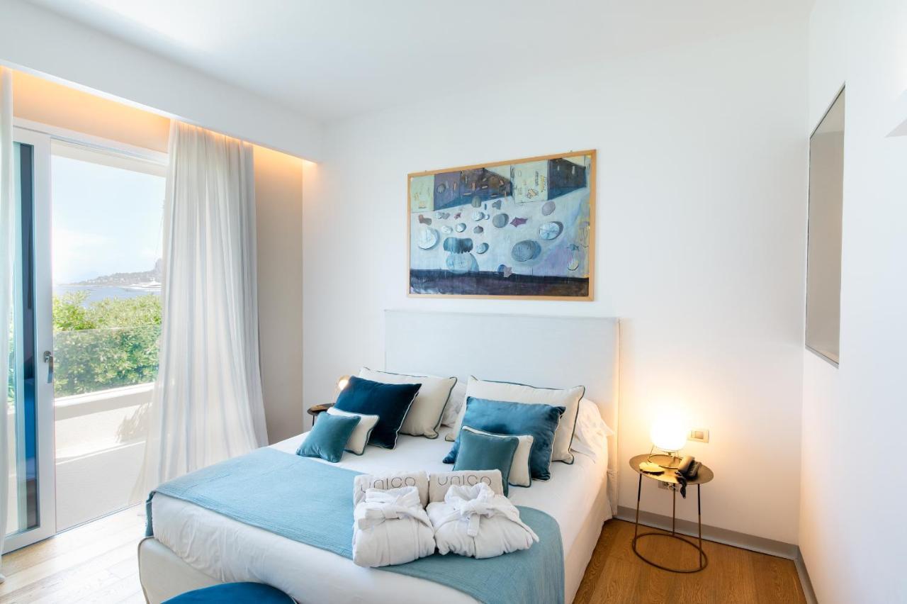 Unico Boutique Hotel D'Arte Мондело Екстериор снимка