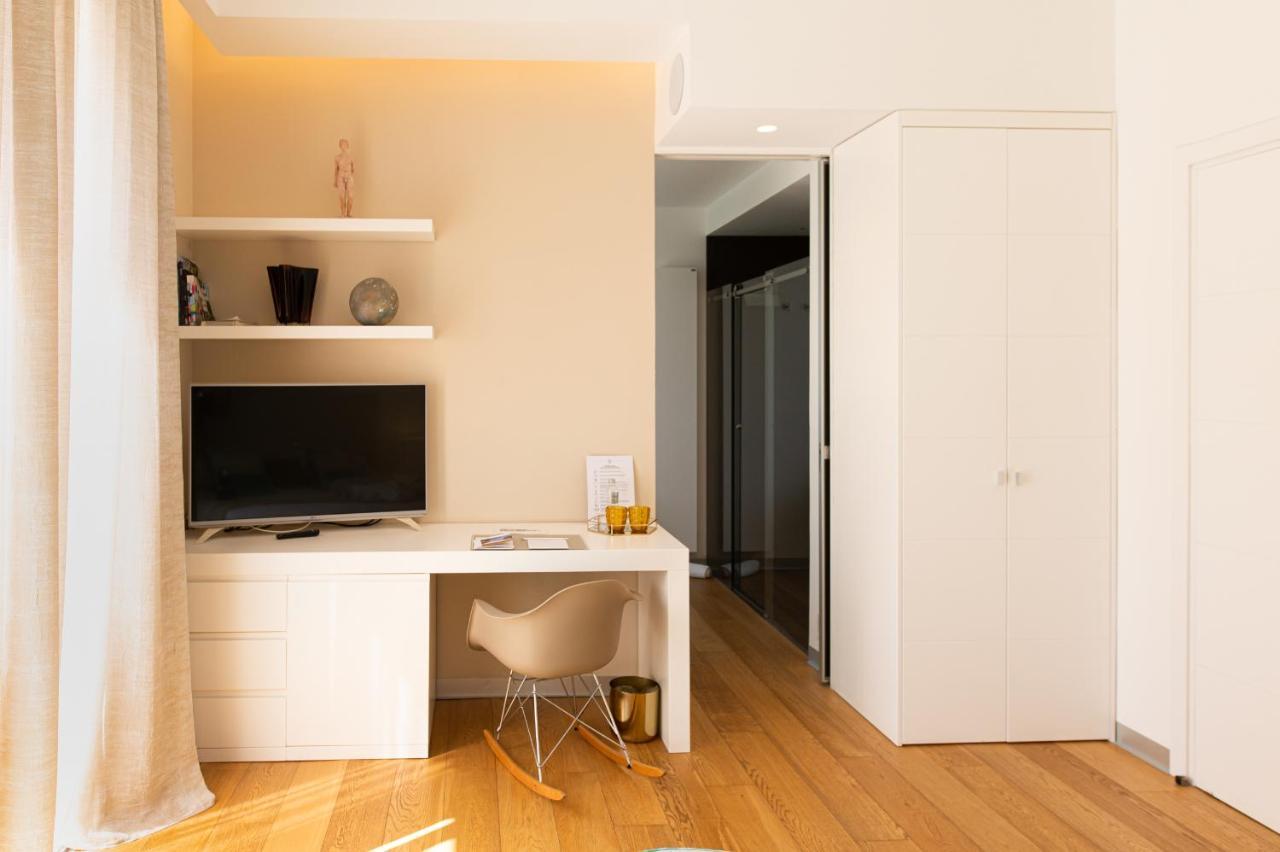 Unico Boutique Hotel D'Arte Мондело Екстериор снимка